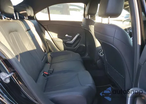 2019 Mercedes-Benz A 220 из США, поврежденный, VIN WDD3G4EBXKW027559